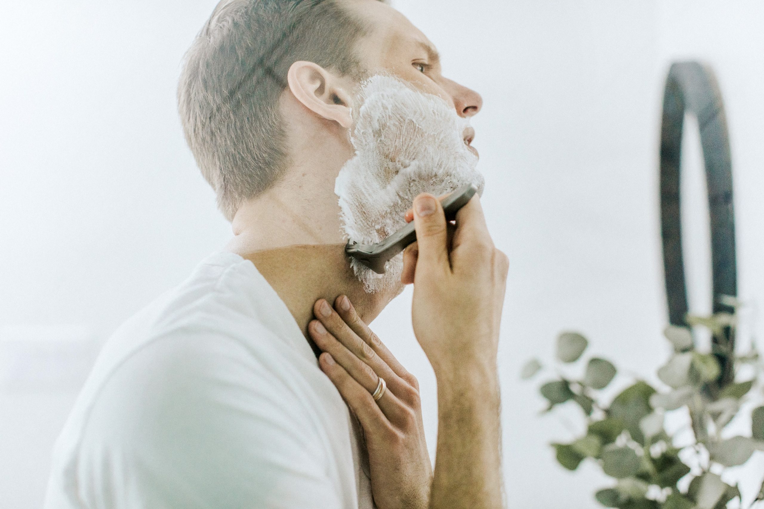 se raser la barbe